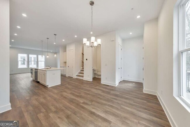 Building Photo - 515 Motivation Cir NW