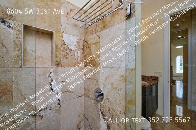 Building Photo - 8604 SW 31st Ave