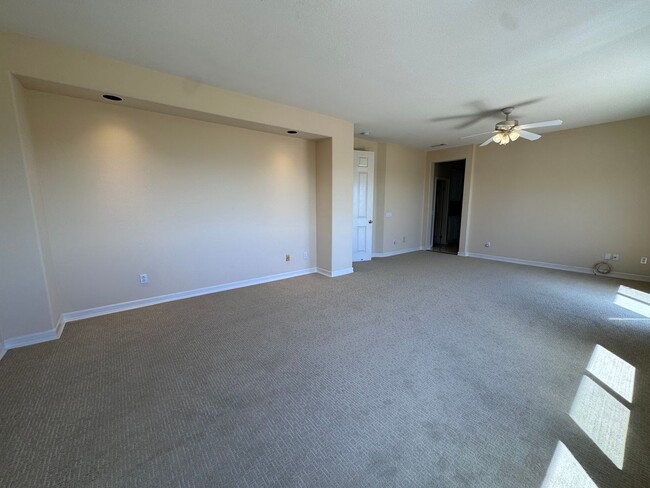 Building Photo - Stunning Home with Panoramic Views in Port...