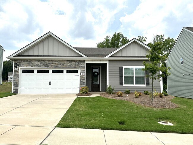 Primary Photo - Charming Ranch Home w/Flex Space