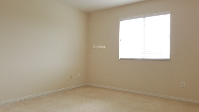 Building Photo - Elegant 4-Bedroom Home in Gated Eagle Creek with Resort-Style Amenities - Pet Policy: No Pets All...