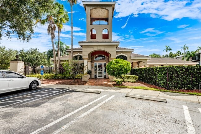 Primary Photo - Crossings at University