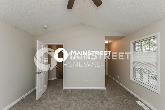 Building Photo - 2 Bedroom Pet-Friendly Home in Cartersville, GA with Main Street Renewal
