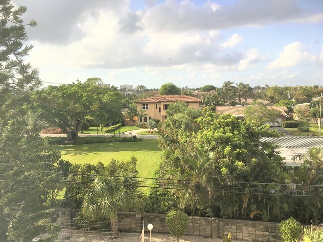 South side view - 2400 NE 9th St