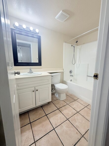 Building Photo - 461 Westminster Pl