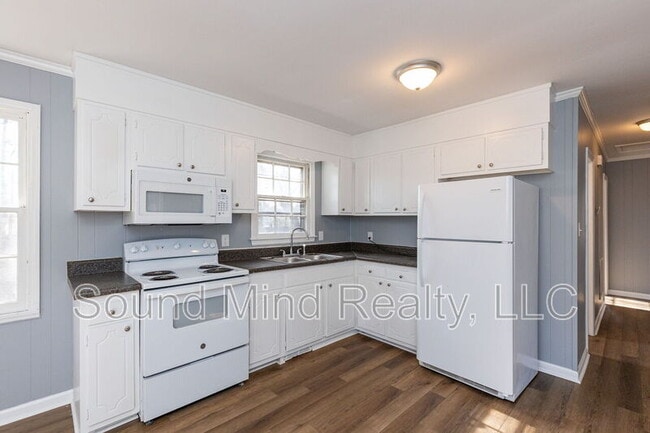 Building Photo - 303 W Horton St