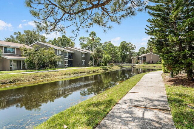 Building Photo - Fully Renovated 2-Bedroom Condo—Just 1 Mile from Universal!