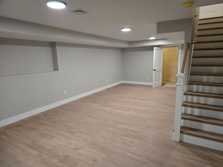 Building Photo - 18 Vernon St