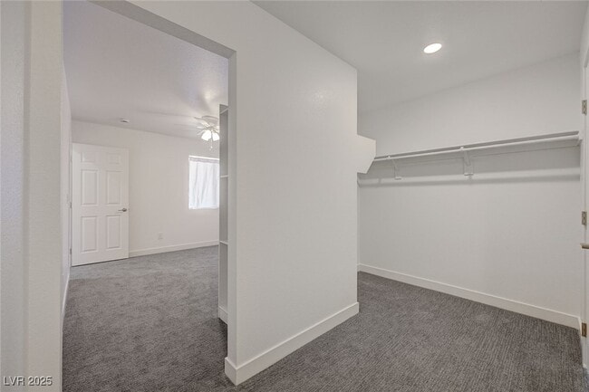 Building Photo - 1213 E Malibu Sands Ave
