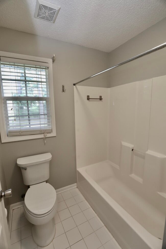 Building Photo - 1450 Morris Way Dr