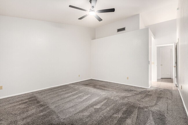 Building Photo - Sun Lakes long term Rental