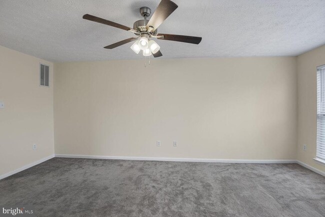 Building Photo - 4000 Estevez Ct