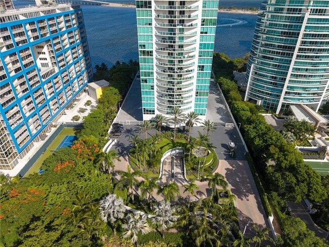 Building Photo - 2101 Brickell Ave