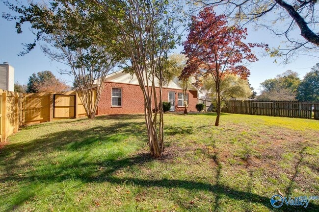 Building Photo - 135 Bremerton Dr SW