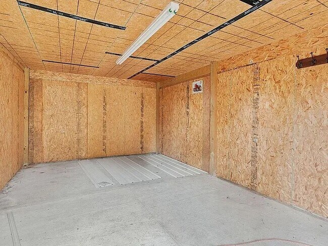 Building Photo - Your Dream Home Just Hit the Market – Don’t Miss Out!