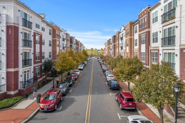Building Photo - 302 Constitution Ave
