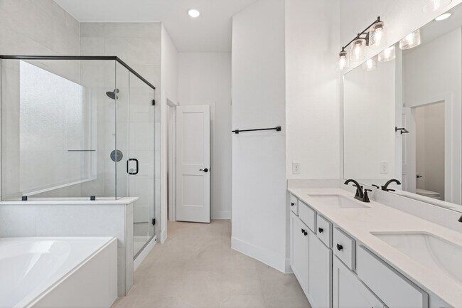 Building Photo - 295 Mallards Rim Dr