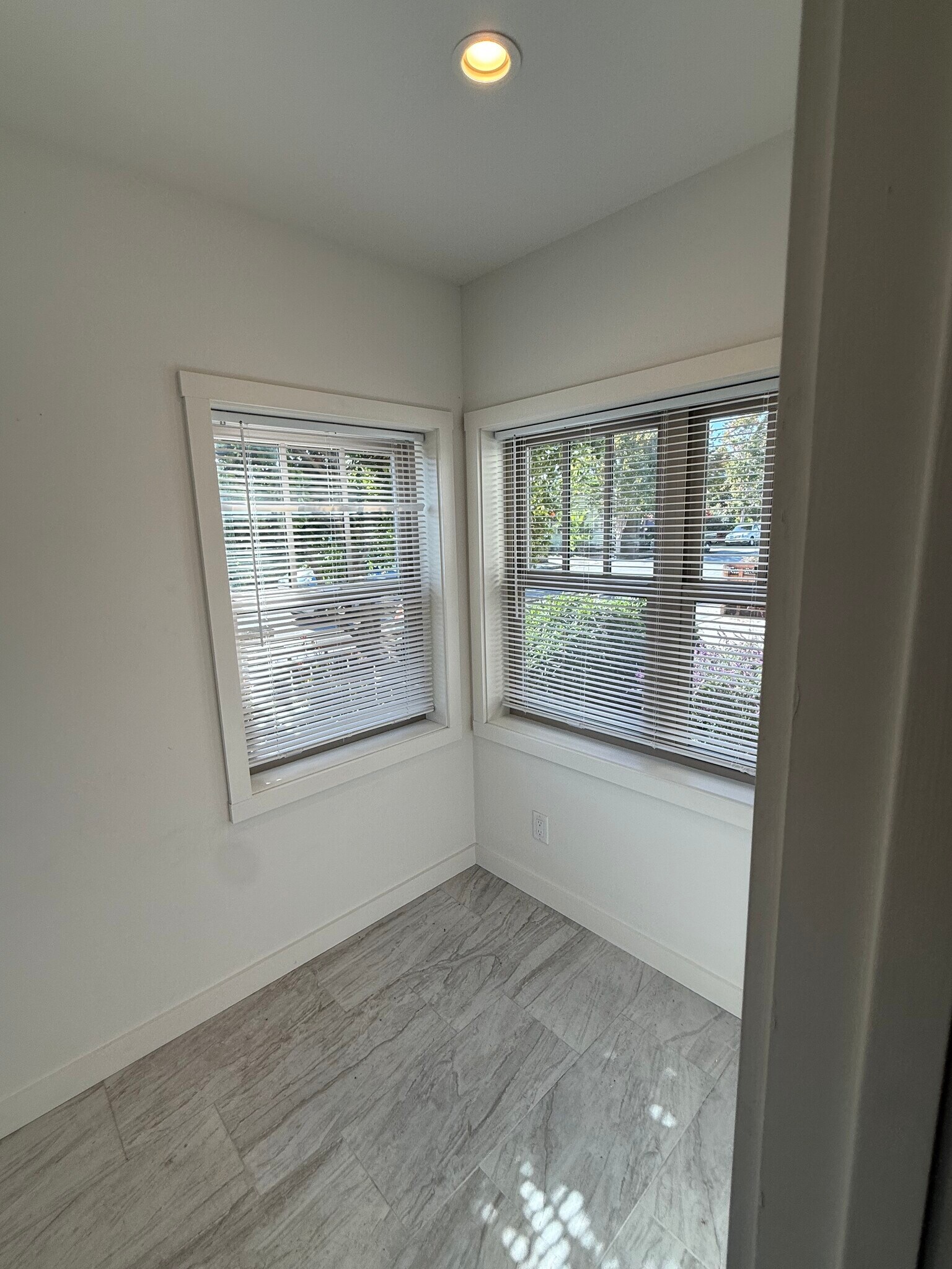 Building Photo - 133 Washburn Ave