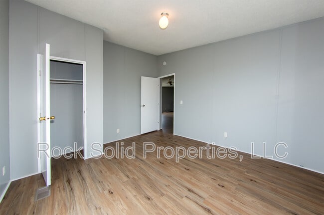 Building Photo - 1556 Rd 140