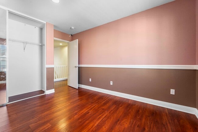 Building Photo - 28225 Clementine Dr