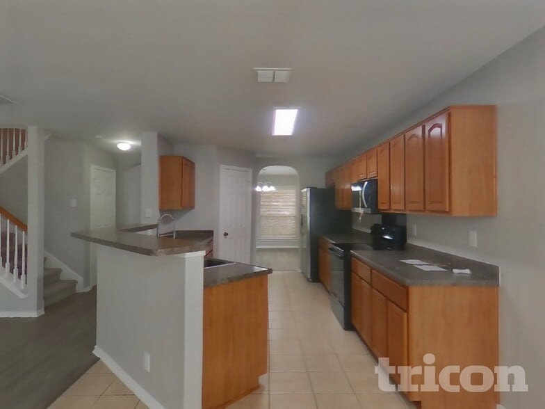 Building Photo - 517 Zapata Cir