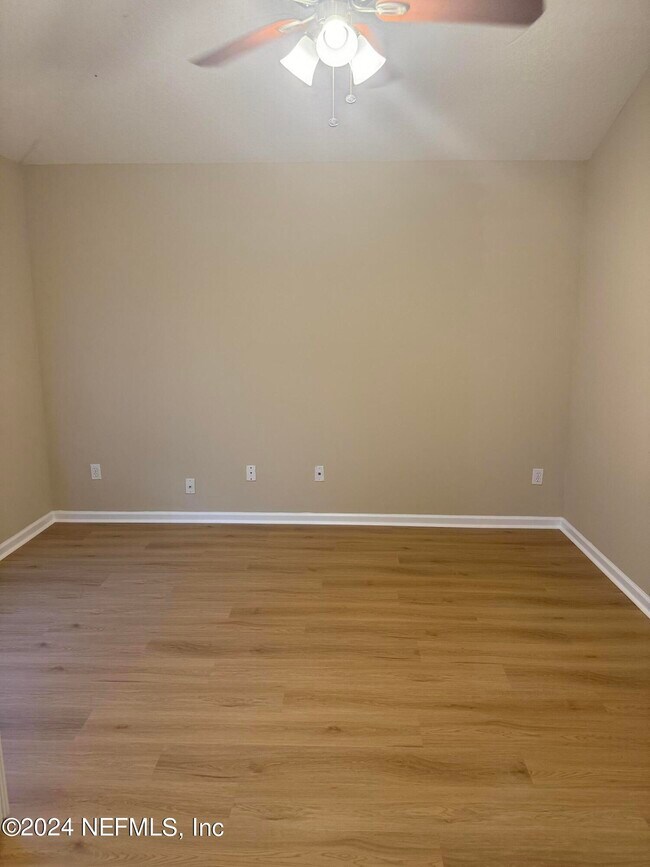 Building Photo - 2016 Spring Meadows Ct