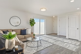 Building Photo - 37-39 S Drifter Loop