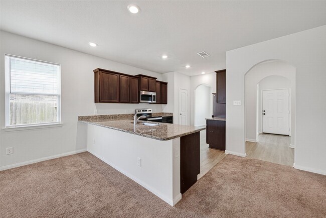 Building Photo - 2112 Mule Ridge Dr