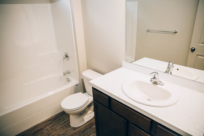 Building Photo - 301 S Marigold Ln