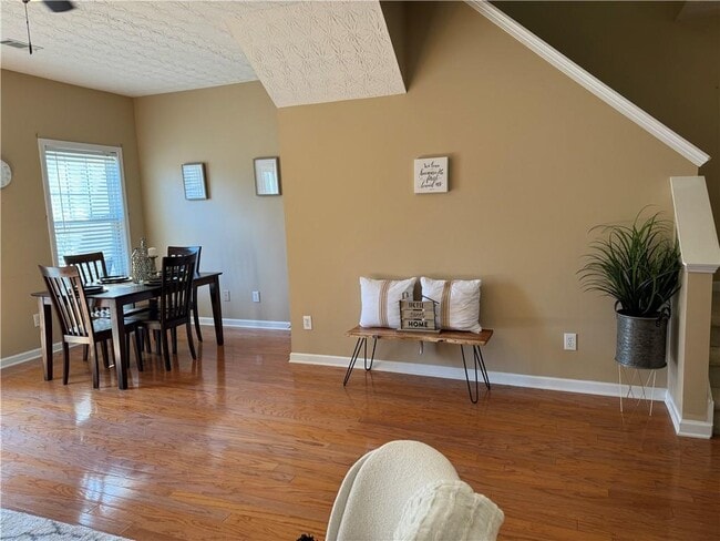 Building Photo - 801 Old Peachtree Rd NW