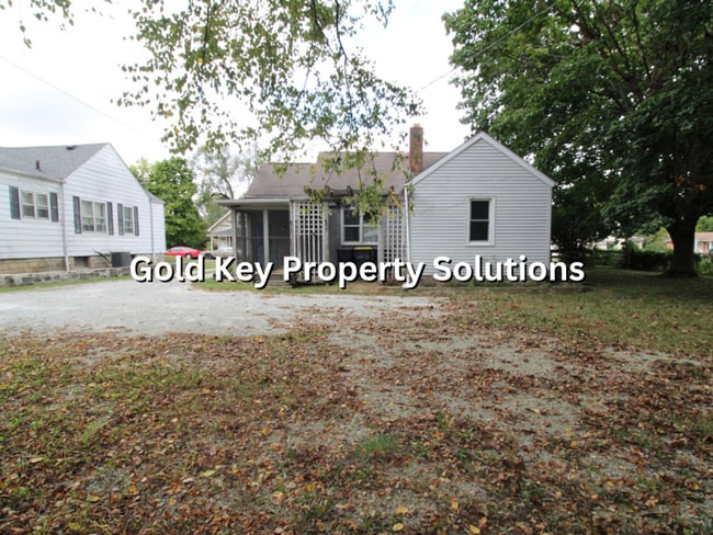 Building Photo - Attractive 2 BR 1 BA House with Garage and...