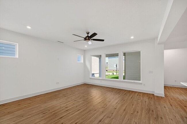 Building Photo - Brand-New Westfield Home Near Grand Park