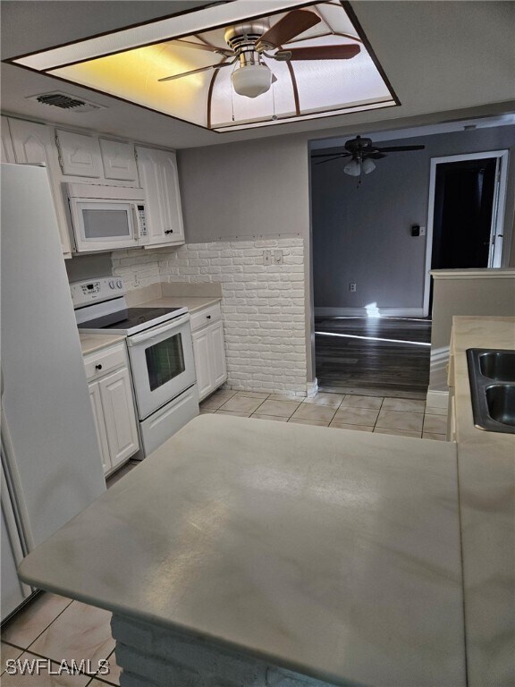 Building Photo - 4532 Beechwood Lake Dr
