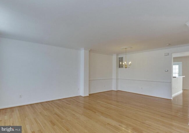 Building Photo - 4597 Barringer Pl
