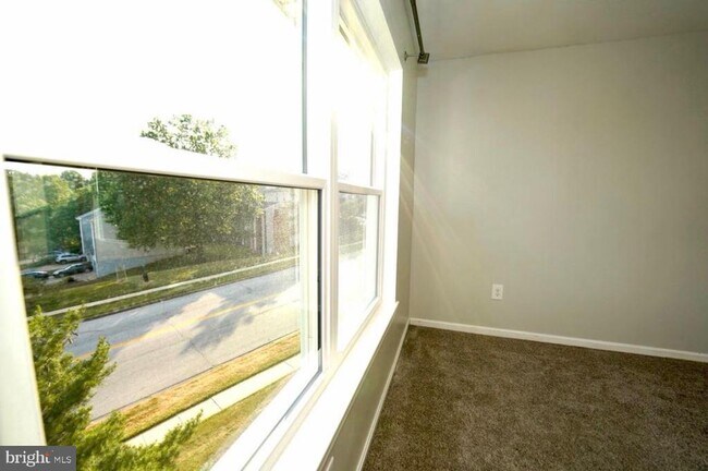 Building Photo - 5630 Ringwood Dr