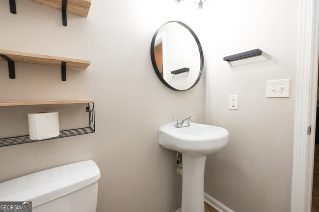 Building Photo - 2256 Nicole Dr