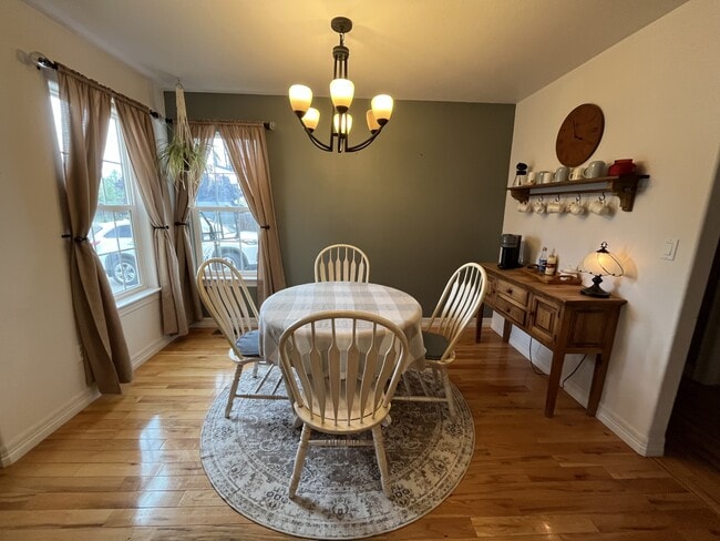 Building Photo - 312 High Meadows Dr