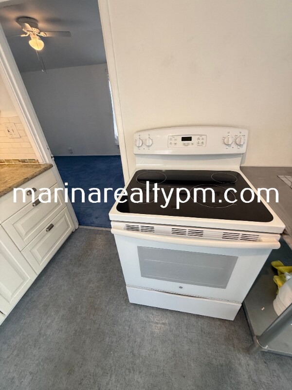 Building Photo - 1716 Marin St