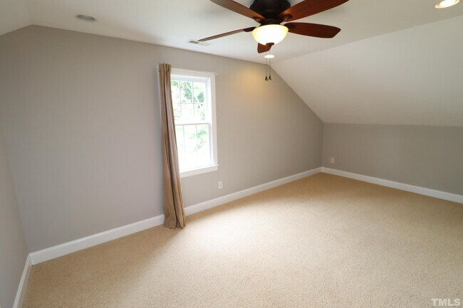 Building Photo - 100 Pebble Ridge Farms Ct
