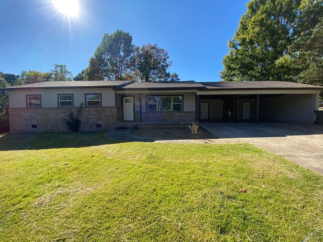 Primary Photo - Charming Updated Mid-Century in Fayettevil...