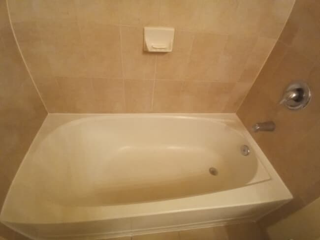 Building Photo - 9010 SW 169th Ave