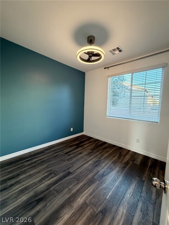 Building Photo - 20 Barbara Ln