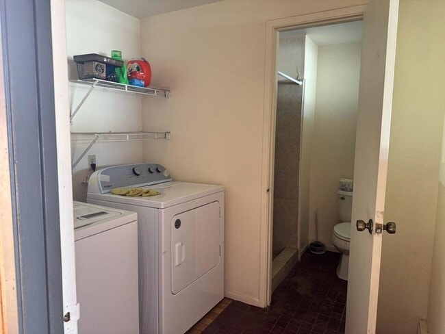 Building Photo - 137 Ipukula Way