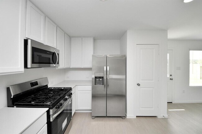 Building Photo - 25657 Rose Creek Dr