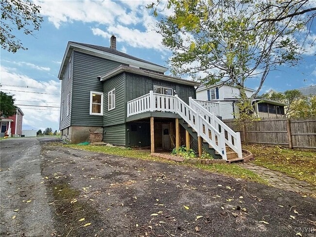 Building Photo - 3 Bed 1.5 Bath Rental in Sherrill NY