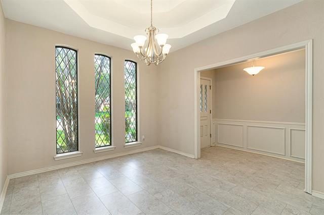 Building Photo - 802 Pebblebrook Dr
