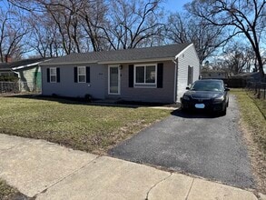 Building Photo - 3519 Roesner Dr