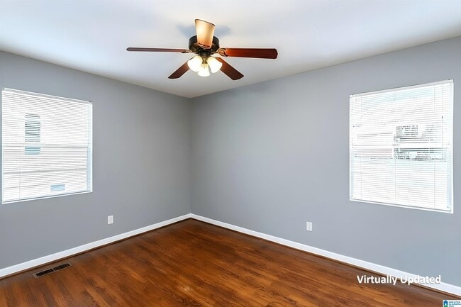 Building Photo - 8708 Sunset Dr