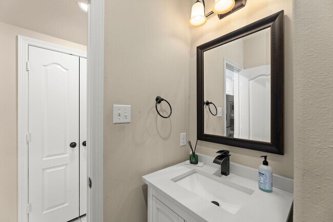 Building Photo - 4507 Hickory Branch Ln