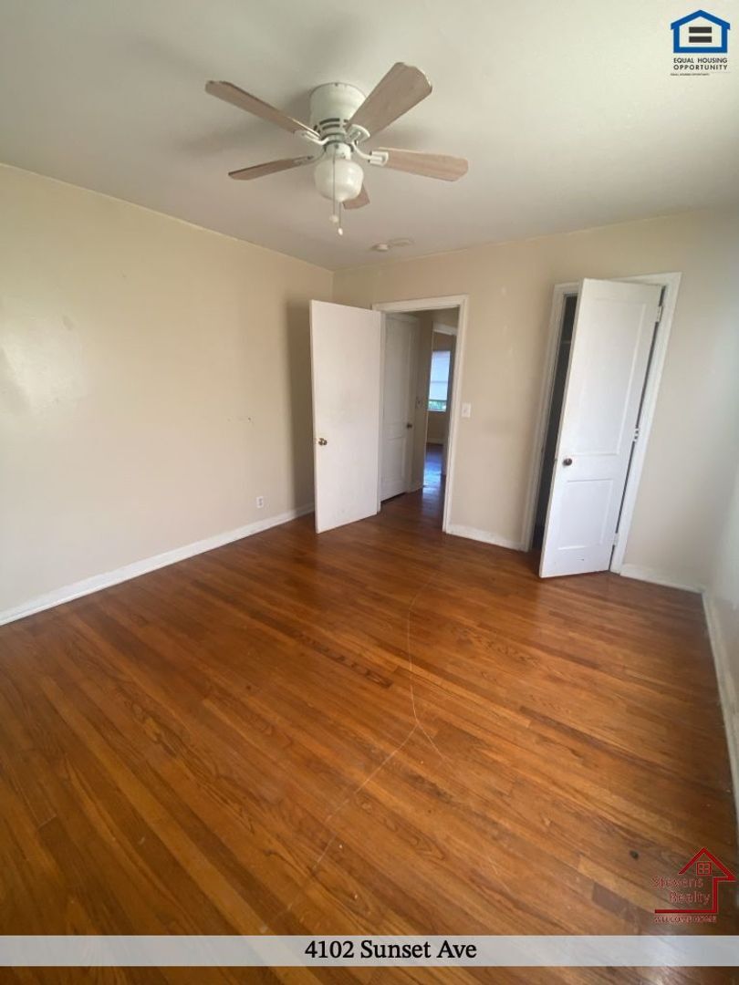 Building Photo - 4102 Sunset Ave